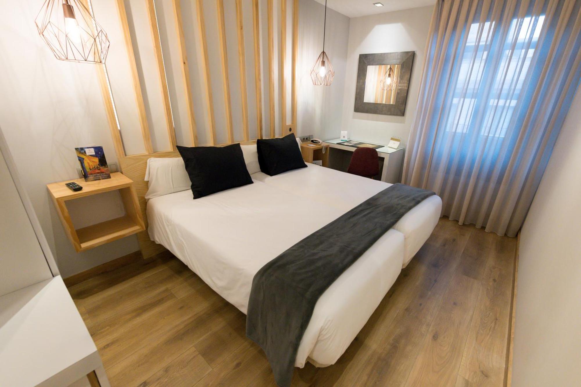 אוביידו Hotel Fruela מראה חיצוני תמונה